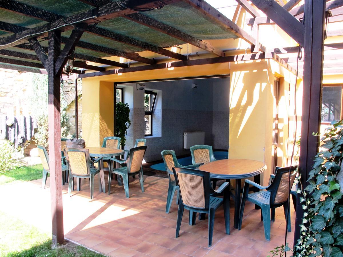 Hotel U Lisky Hostka  Luaran gambar